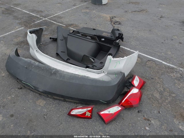 3GNAXUEV8KS615314 Chevrolet EQUINOX LT