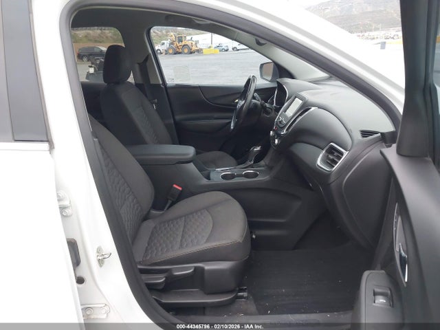 3GNAXUEV8KS615314 Chevrolet EQUINOX LT