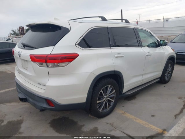 Toyota Highlander Xle 2017 5TDJZRFH2HS398137 Image 4