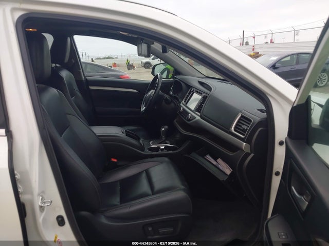 Toyota Highlander Xle 2017 5TDJZRFH2HS398137 Image 5