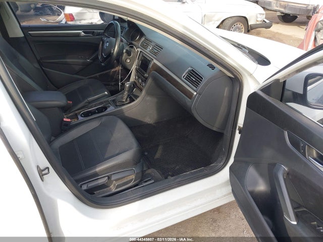 Продажа на аукционе авто 2016 Volkswagen Passat 1.8t Se, vin: 1VWBS7A35GC035840, номер лота: 44345807