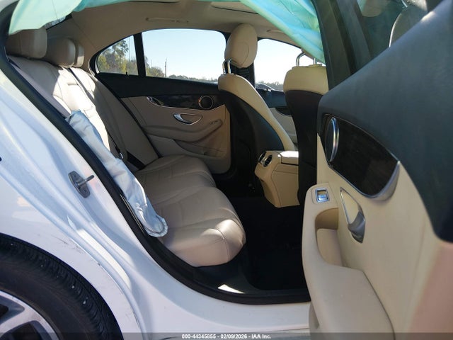 Продаж на аукціоні авто 2017 Mercedes-benz C 300 4matic, vin: 55SWF4KB7HU216891, номер лоту: 44345855