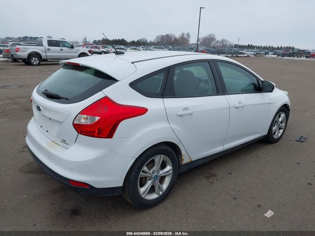 1FADP3K20EL128800 Ford FOCUS SE
