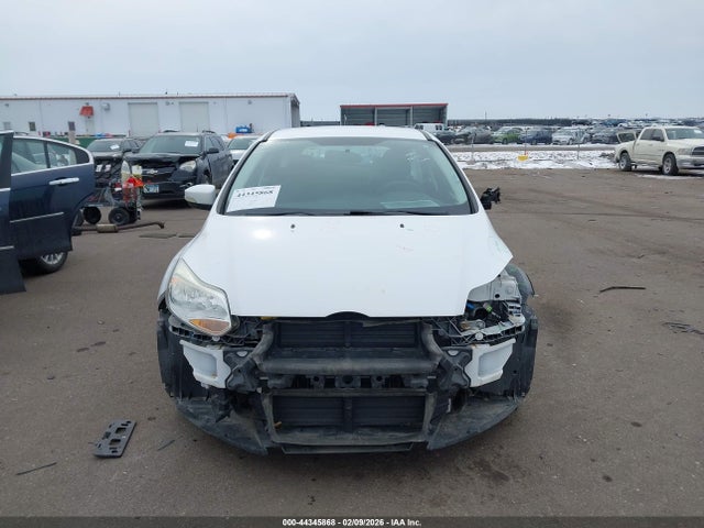 1FADP3K20EL128800 Ford FOCUS SE