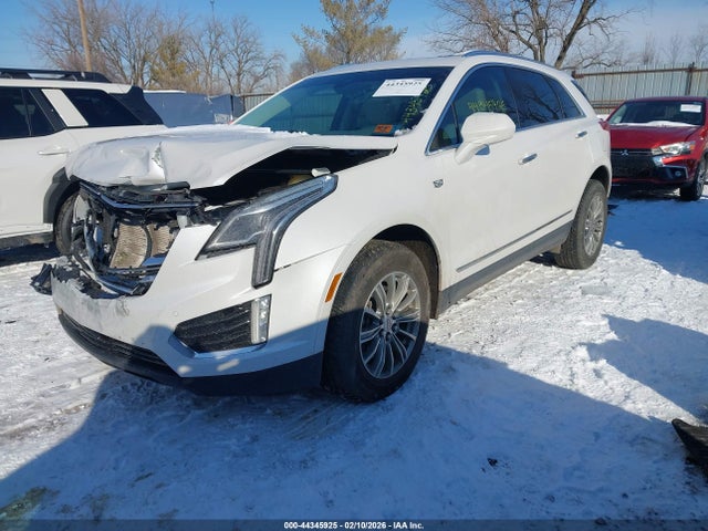 44345925 :رقم المزاد ، 1GYKNBRSXHZ268503 vin ، 2017 Cadillac Xt5 Luxury مزاد بيع