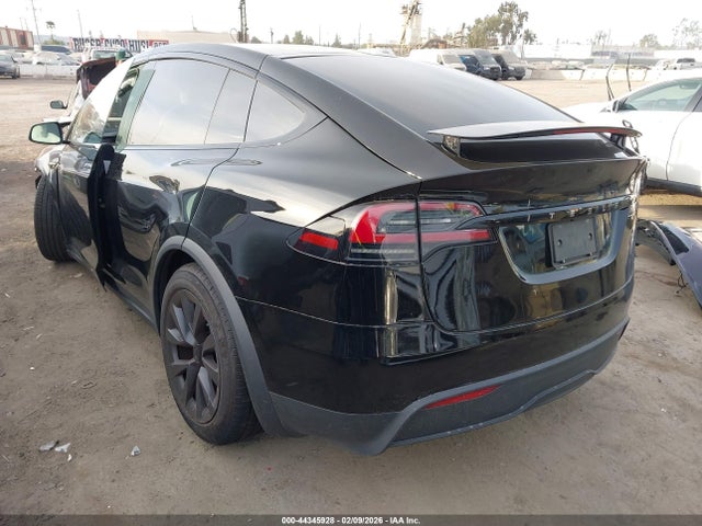 44345928 :رقم المزاد ، 7SAXCAE52PF425296 vin ، 2023 Tesla Model X مزاد بيع