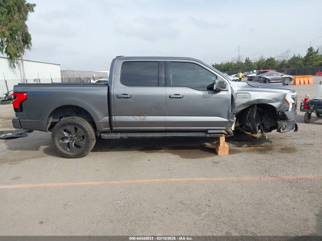 1FTVW1EL8NWG15588 Ford F-150 Lightning Lariat