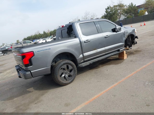 1FTVW1EL8NWG15588 Ford F-150 Lightning Lariat