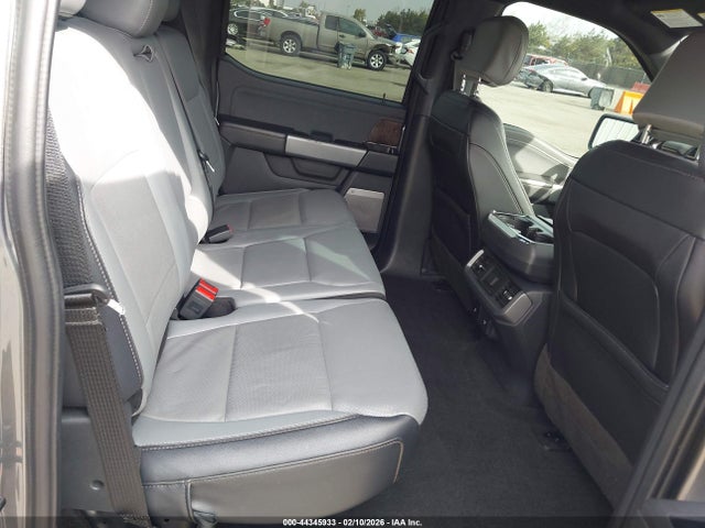 1FTVW1EL8NWG15588 Ford F-150 Lightning Lariat