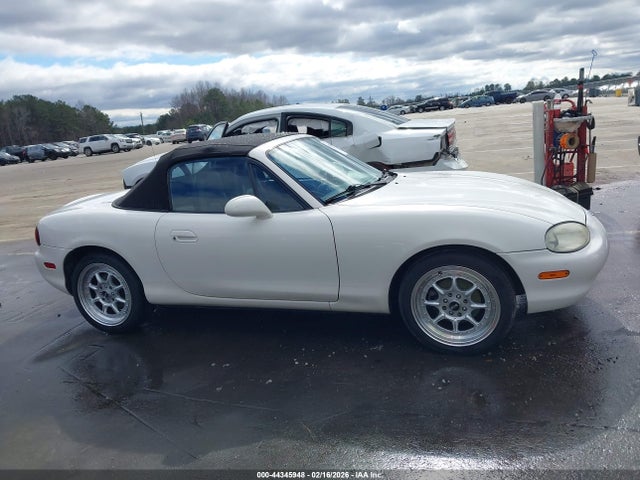 1999 Mazda Mx-5 Miata მანქანა იყიდება აუქციონზე, vin: JM1NB353XX0103571, აუქციონის ნომერი: 44345948