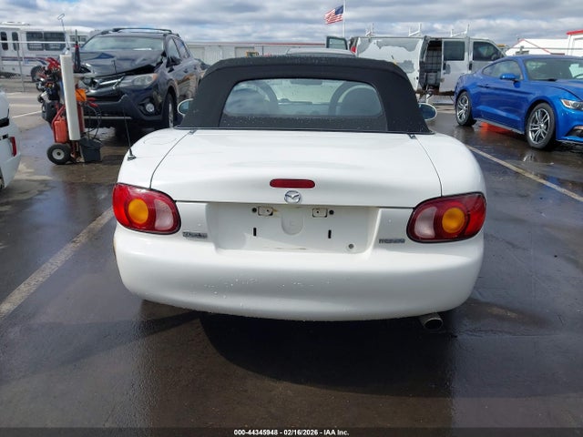 1999 Mazda Mx-5 Miata მანქანა იყიდება აუქციონზე, vin: JM1NB353XX0103571, აუქციონის ნომერი: 44345948