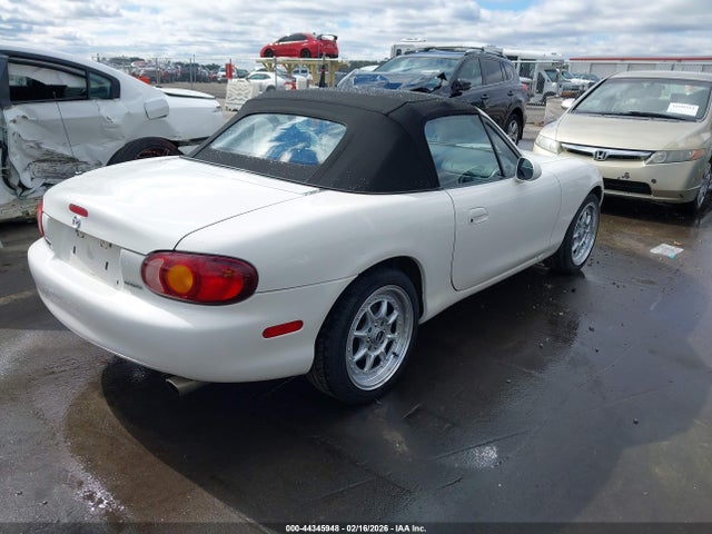 1999 Mazda Mx-5 Miata მანქანა იყიდება აუქციონზე, vin: JM1NB353XX0103571, აუქციონის ნომერი: 44345948