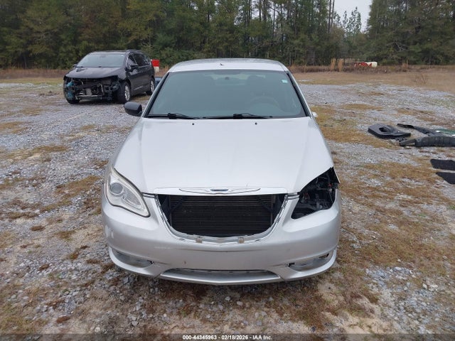 2012 Chrysler 200 Lx მანქანა იყიდება აუქციონზე, vin: 1C3CCBAB6CN150433, აუქციონის ნომერი: 44345963
