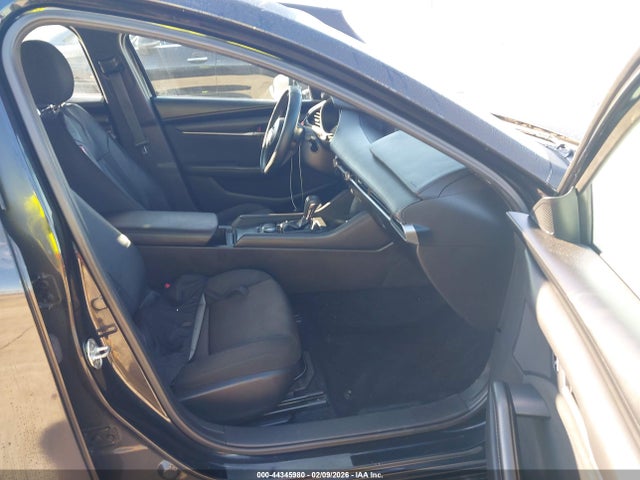 3MZBPAAL6MM204112 Mazda Mazda3 2.5 S