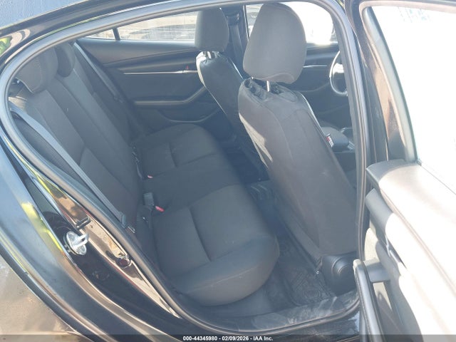 3MZBPAAL6MM204112 Mazda Mazda3 2.5 S