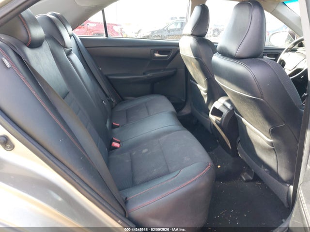 44345988 :رقم المزاد ، 4T1BF1FK9HU339040 vin ، 2017 Toyota Camry Se مزاد بيع