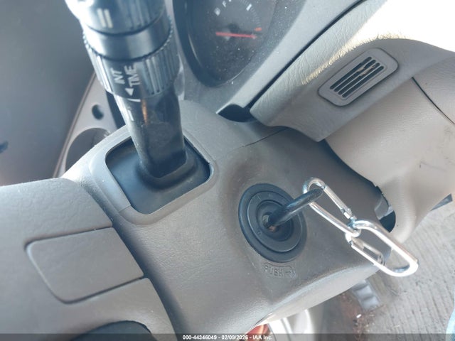 44346049 :رقم المزاد ، 19UUA5676YA027260 vin ، 2000 Acura Tl 3.2 مزاد بيع