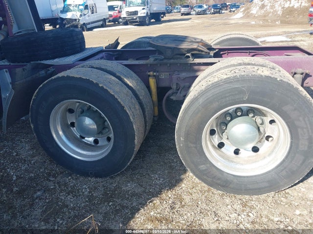 Продажа на аукционе авто 2011 Kenworth Construction T660, vin: 1XKAD49X3BJ286931, номер лота: 44346057