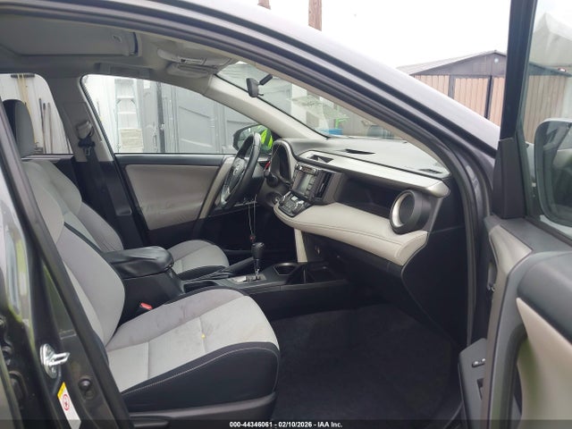 2T3WFREV6GW250043 Toyota Rav4 Xle