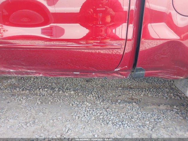 3GCUKREC4JG573502 Chevrolet Silverado 1500 2lt