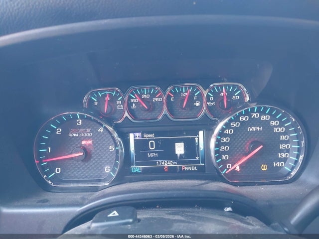 3GCUKREC4JG573502 Chevrolet Silverado 1500 2lt