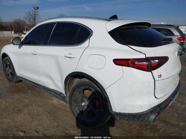 ZASFAKBN6J7B87739 Alfa Romeo Stelvio Ti Awd