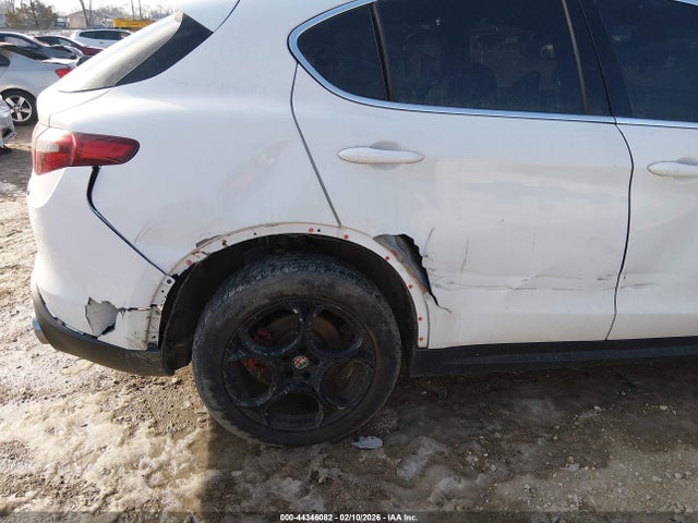 ZASFAKBN6J7B87739 Alfa Romeo Stelvio Ti Awd