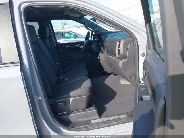 3GCPDKEK6RG453881 Chevrolet Silverado 1500 4wd Short Bed Lt With 2fl