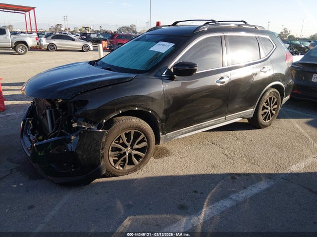 Nissan ROGUE SV 2018 5N1AT2MT9JC742128 Image 2