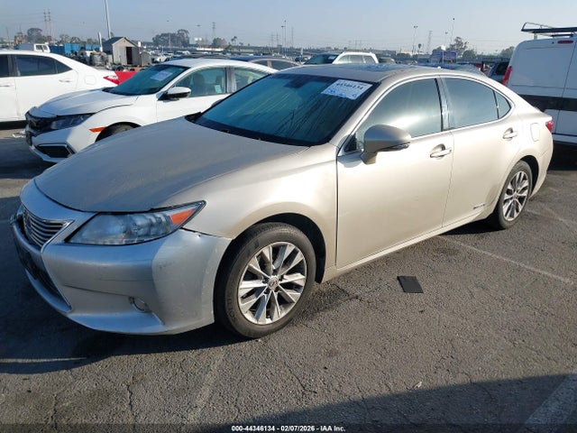 2013 Lexus Es 300h მანქანა იყიდება აუქციონზე, vin: JTHBW1GG8D2003964, აუქციონის ნომერი: 44346134