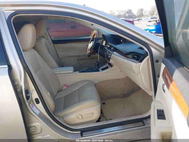 2013 Lexus Es 300h მანქანა იყიდება აუქციონზე, vin: JTHBW1GG8D2003964, აუქციონის ნომერი: 44346134