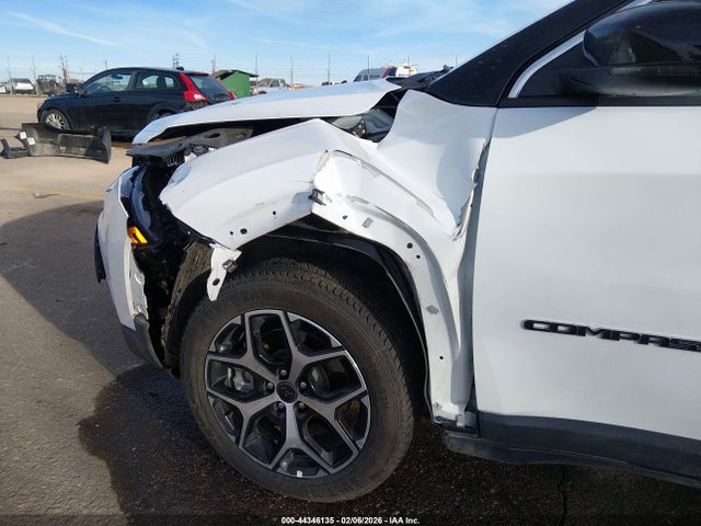 Jeep Compass Limited 4x4 2025 3C4NJDCN4ST614444 Image 18
