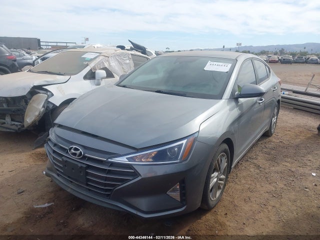 KMHD84LF1KU745493 Hyundai ELANTRA SEL