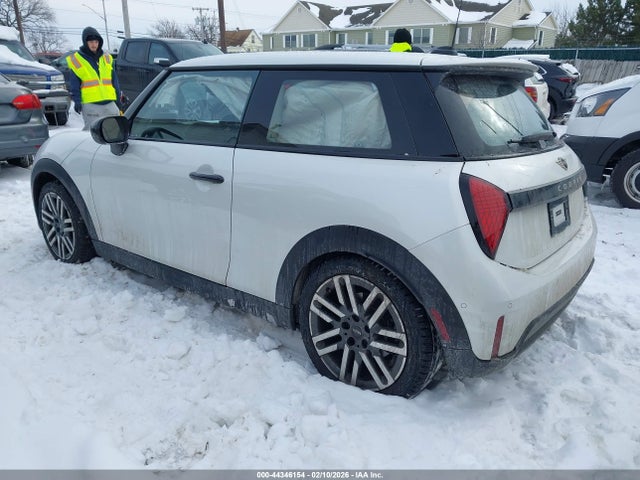 2025 MINI HARDTOP WMW23GD00S2W25411 Photo 2