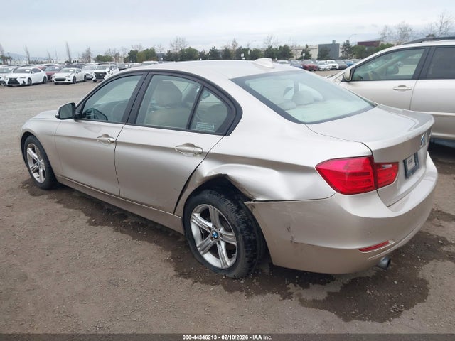 WBA3B1C56FP831164 BMW 320i