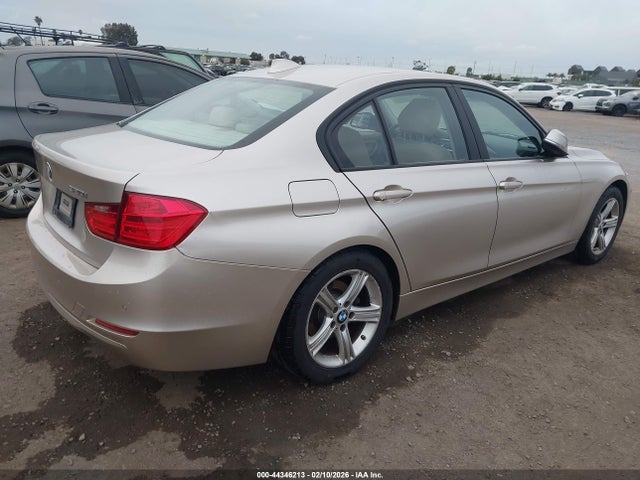 WBA3B1C56FP831164 BMW 320i