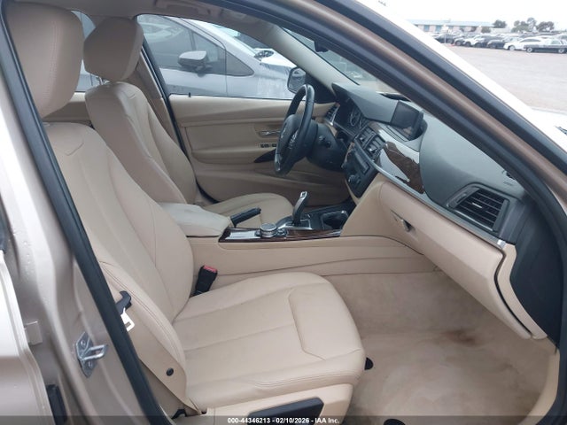 WBA3B1C56FP831164 BMW 320i