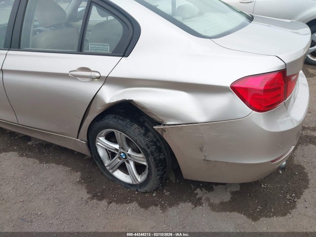 WBA3B1C56FP831164 BMW 320i