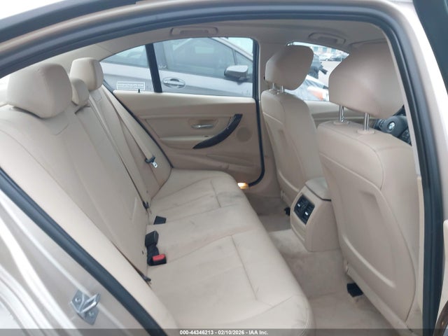 WBA3B1C56FP831164 BMW 320i