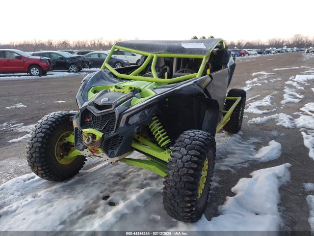 2021 CAN-AM MAVERICK X3 3JBVWAV22MK000555 Photo 4