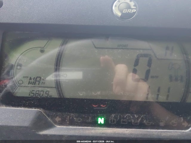 2021 CAN-AM MAVERICK X3 3JBVWAV22MK000555 Photo 6