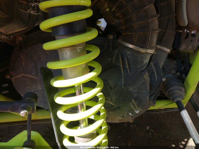 2021 CAN-AM MAVERICK X3 3JBVWAV22MK000555 Photo 8