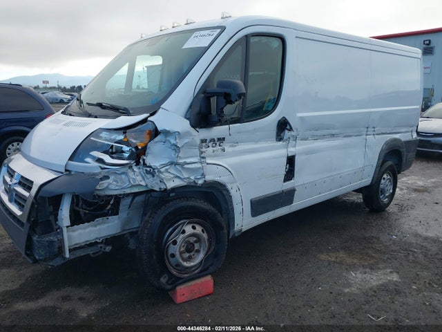 44346284 :رقم المزاد ، 3C6TRVAG0HE517157 vin ، 2017 Ram Promaster 1500 Low Roof 136 Wb مزاد بيع
