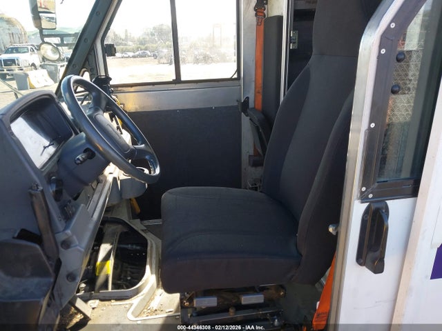 JALB4T175G7W01057 Isuzu NPR
