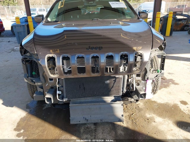 1C4PJLCX4JD540712 Jeep Cherokee Latitude Fwd