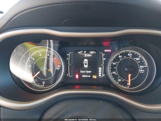 1C4PJLCX4JD540712 Jeep Cherokee Latitude Fwd
