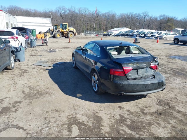 2009 AUDI A5 WAUDK78T29A013744 Photo 2