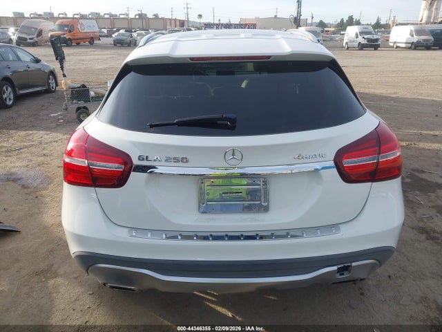 Aukcja sprzedaży 2018 Mercedes-benz Gla 250 4matic, vin: WDCTG4GB8JJ444272, numer aukcji: 44346355