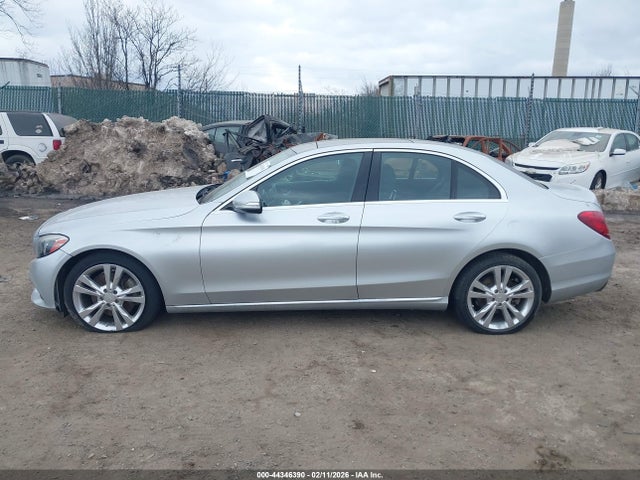 55SWF4KB7FU085555 Mercedes-Benz C-class C 300