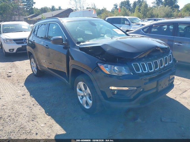 2018 Jeep Compass Latitude 4x4 მანქანა იყიდება აუქციონზე, vin: 3C4NJDBB7JT230826, აუქციონის ნომერი: 44346400